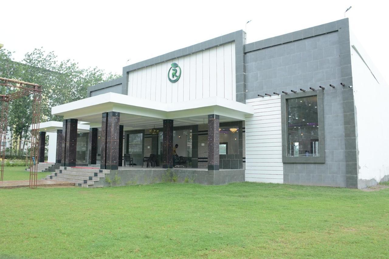 Royal Green Celebrate In Style Saharanpur Exterior photo